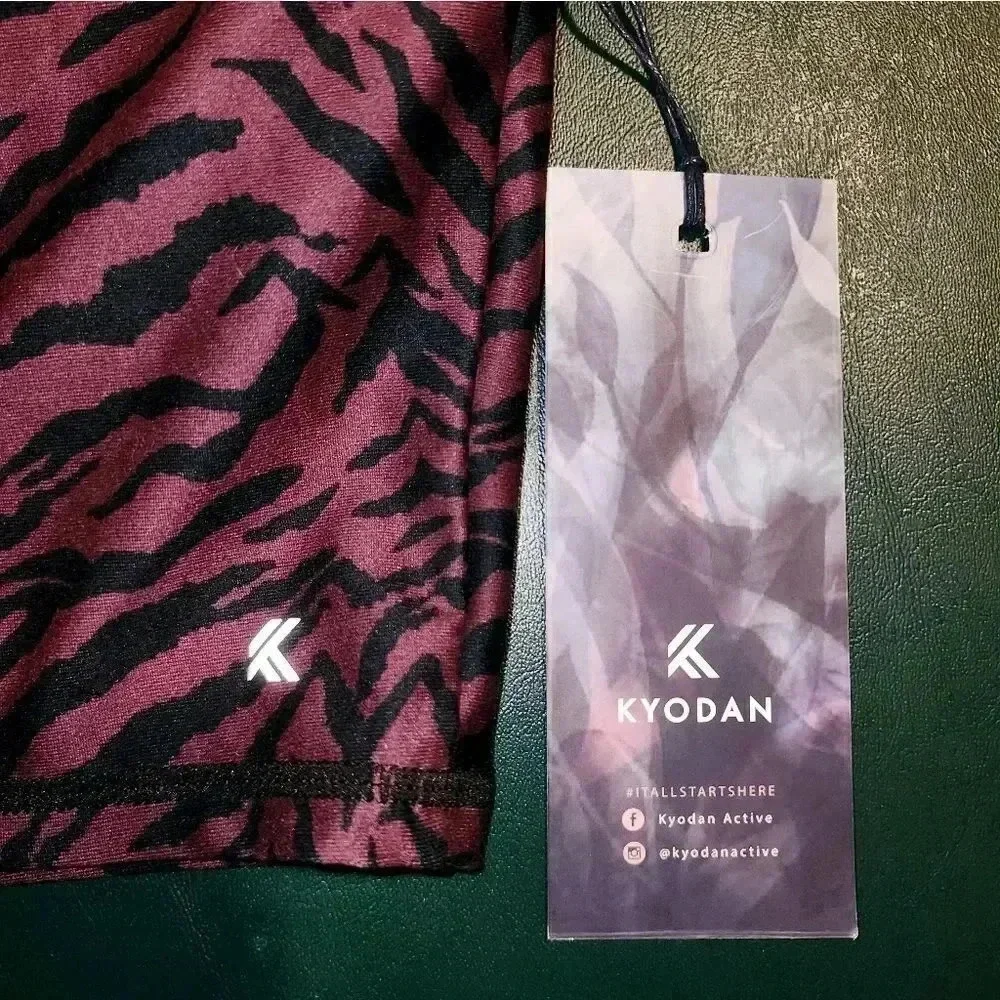 NWT! KYODAN Active Purple Zebra Striped Sports Bra Athletic Top XS